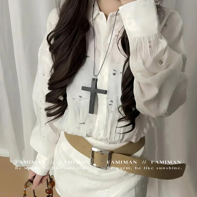 Cross necklace sweet and cool hot girl style y2k subculture decoration suitable for summer long necklace clavicle chain women