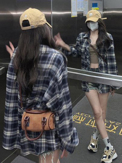 Early autumn power style plaid shirt for women retro loose slim shirt cardigan large size chic top thin jacket