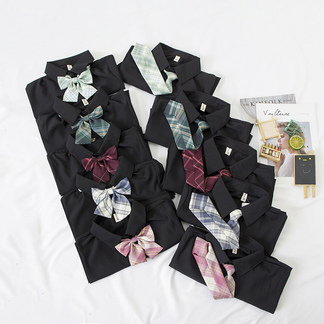 Black long -sleeved shirt female 200JIN [Jin is equal to 0.5 kg] Extra -size fat MM loose JK personalized college wind bow shirt student