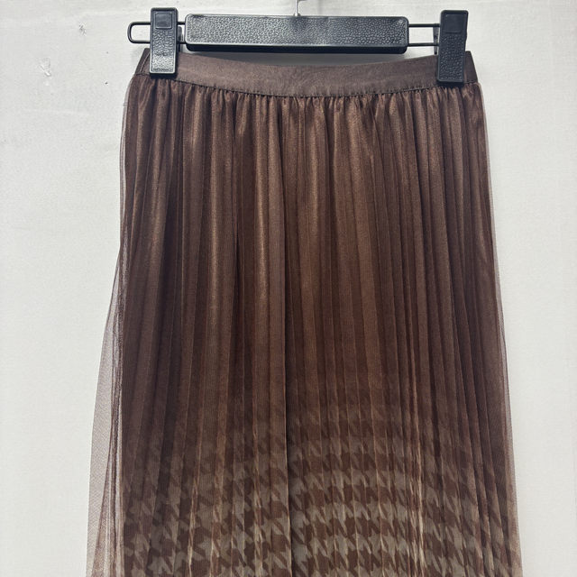 Designer sample version 2025 Spring and Autumn Shasha medium-length elastic waist pleated skirt versatile skirt E046

