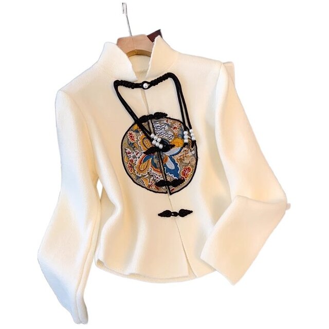 Large size new Chinese national wind embroidered sweater sweater 2025 spring new high -end red top outer jacket female