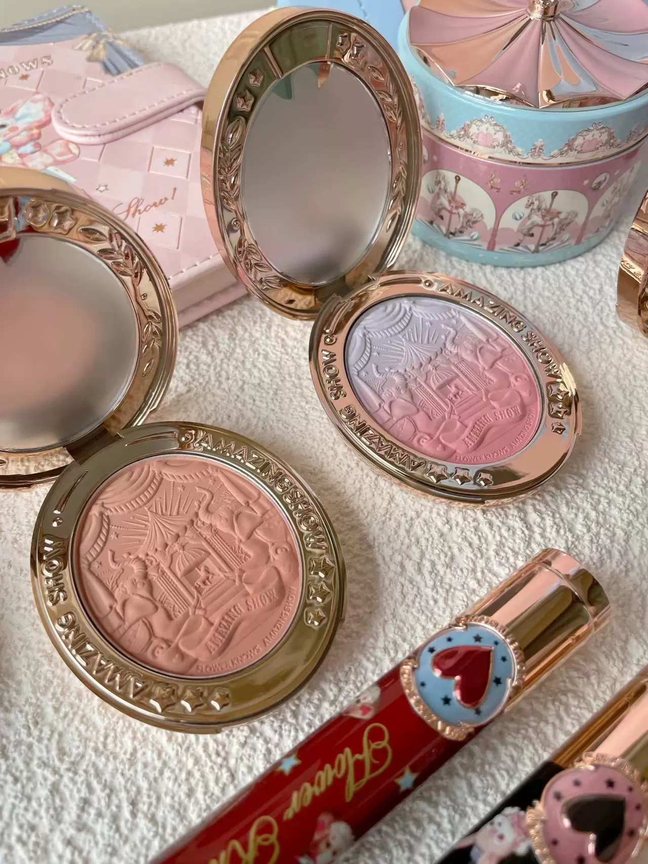 花知晓马戏团腮红渐变浮雕腮紫腮粉新品显色便携