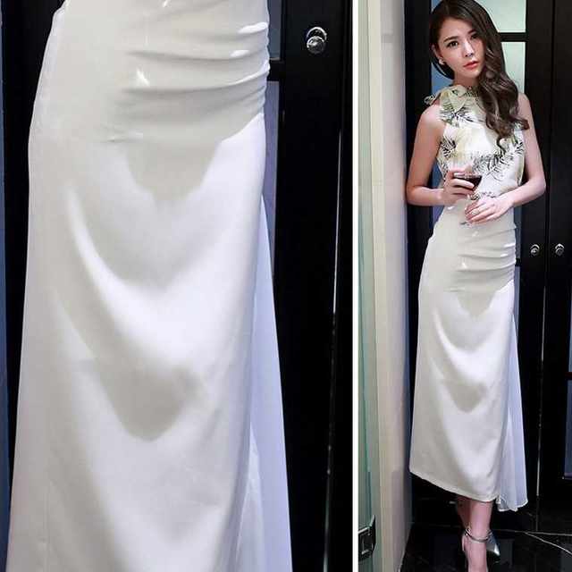 A new 2023 summer skirt, a high-waisted, slim chiffon hip-packing long skirt

