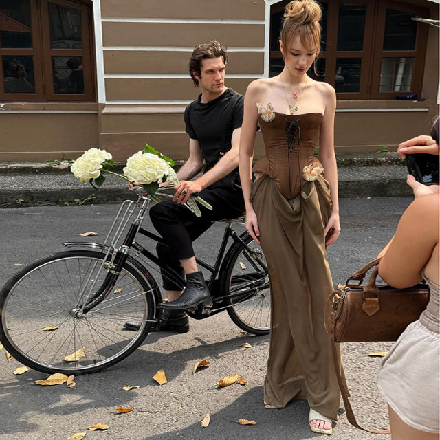 IUAE neoclassical design sense spliced ​​strapless bramble skirt for women butterfly decorative trousers retro dress
