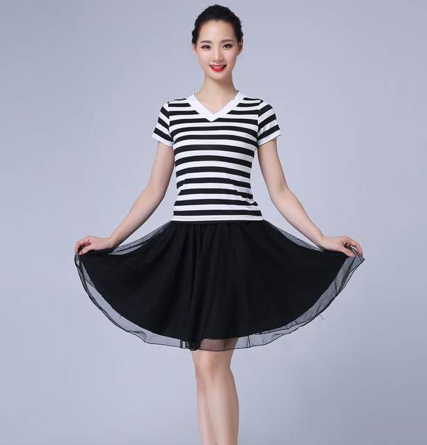 Square new skirt dance dance half-length dance mesh clothing women's mid-length skirt a-line short-sleeved short skirt sports suit