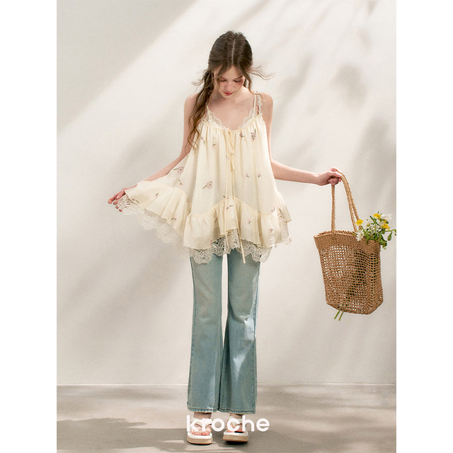 The same style as Meng Ziyi Kroche Endless Summer Thin Transparent Silk French three-dimensional embroidered floral lace sling