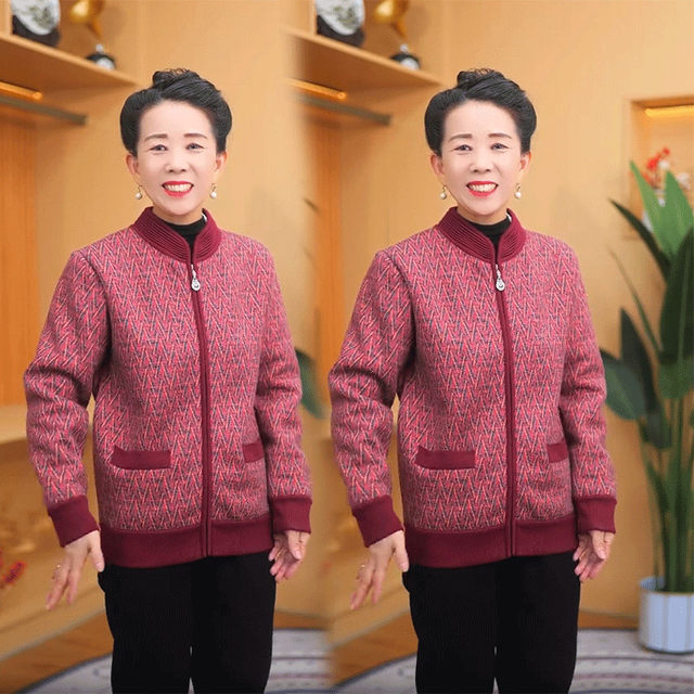 Middle-aged and elderly women's cotton-padded jackets for 60-year-old ladies thickened autumn and winter all-in-one velvet thermal tops grandma cardigan jackets