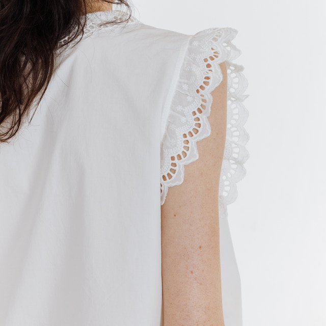 CUBIC cotton lace lace small flying sleeves simple and versatile sleeveless shirt loose casual top
