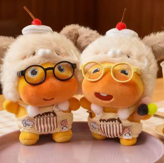 
Genuine DuoAi removable capybara Lulu doll plush pendant birthday gift bag pendant baby clothes for girls