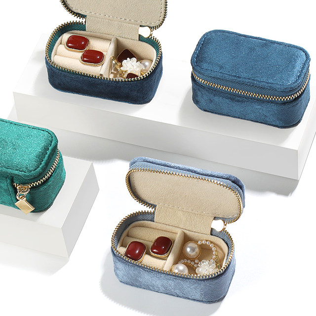 Mini portable jewelry box small, light and luxurious exquisite Japanese and Korean travel jewelry bag necklace ring hand decoration box