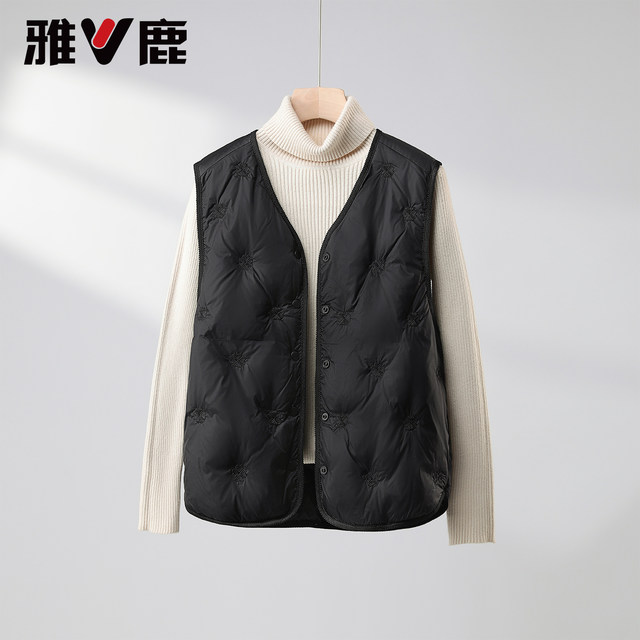 Yalu lightweight down vest for women 2025 winter new liner warm top inner wear vest for middle-aged and elderly mothers