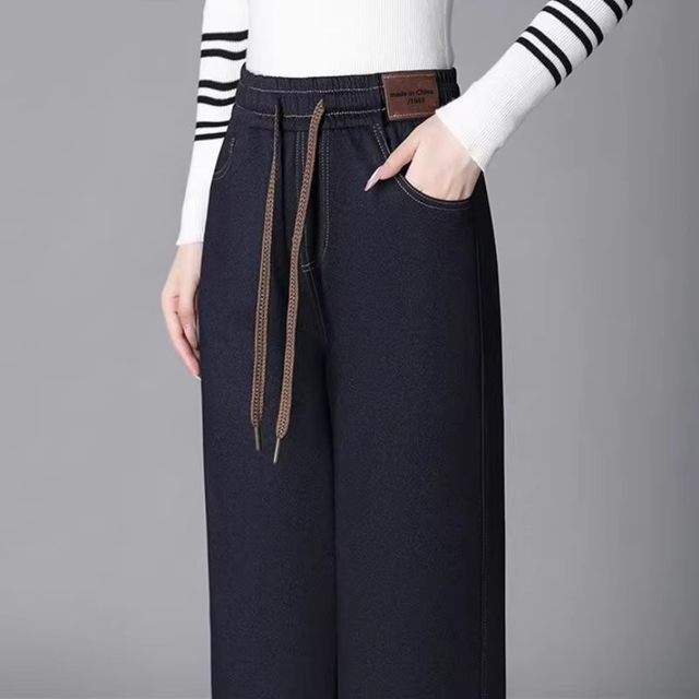 Women's denim wide-leg pants with velvet and no velvet, nine-point pants 2025 autumn and winter new style mother's loose straight pants elastic
