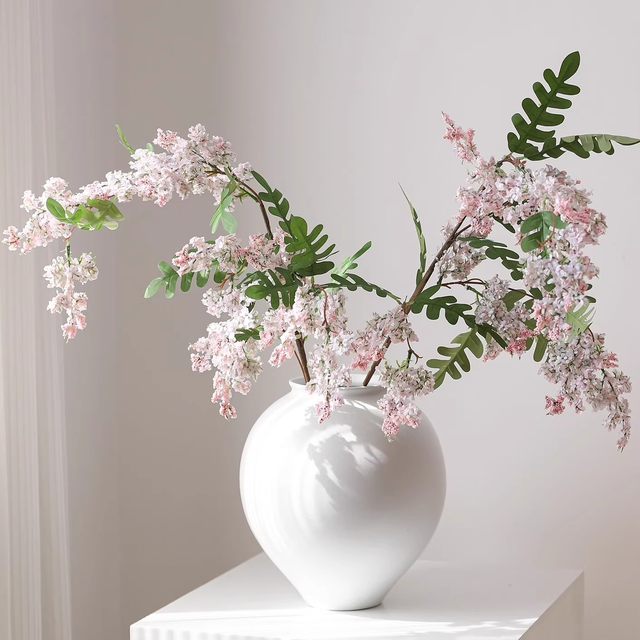 
High-quality Sophora japonica artificial flowers, realistic artificial flower decorations, high-end Sophora japonica flowers, retro living room dining table, wedding large branch floral arrangements
