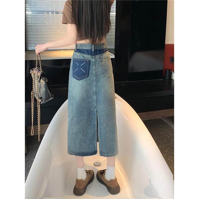 2025 rear slit high waist denim skirt for women in spring and autumn new style old hip-packing and slimming half-body mid-length skirt