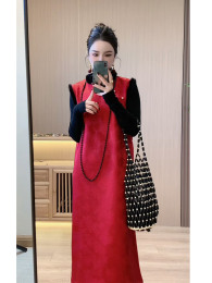 This year's popular super-looking new Chinese style national style improved cheongsam New Year's Red Plush Dress Women Autumn and Winter