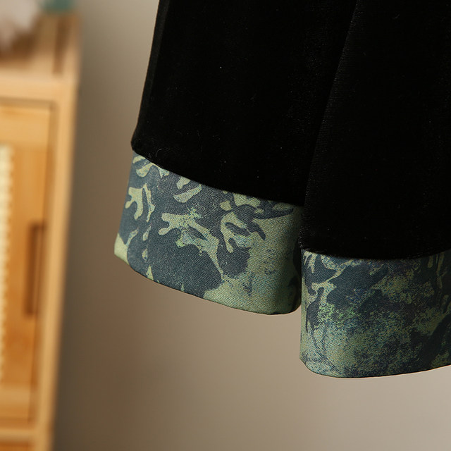 Mom Spring Velvet Suit Middle-aged and Elderly Women's New Chinese Style Patch Top Spring and Autumn Clothes Grandma Tang Fashion