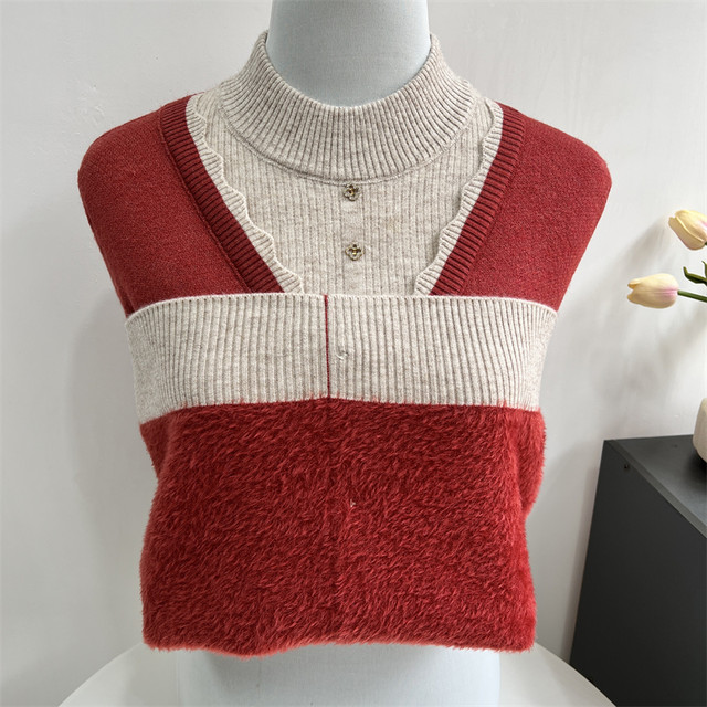 Mom pretend to be winter with velvet thick sweater female wool tops in autumn and winter, middle -aged and elderly fake two knitted bottoming shirts