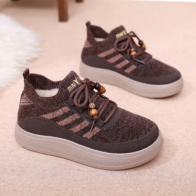 2025 Winter New Old Beijing Cotton Shoes Women's Velvet Thickened Warm Anti-Ski Ground Boots One-Step Mom Cotton Boots