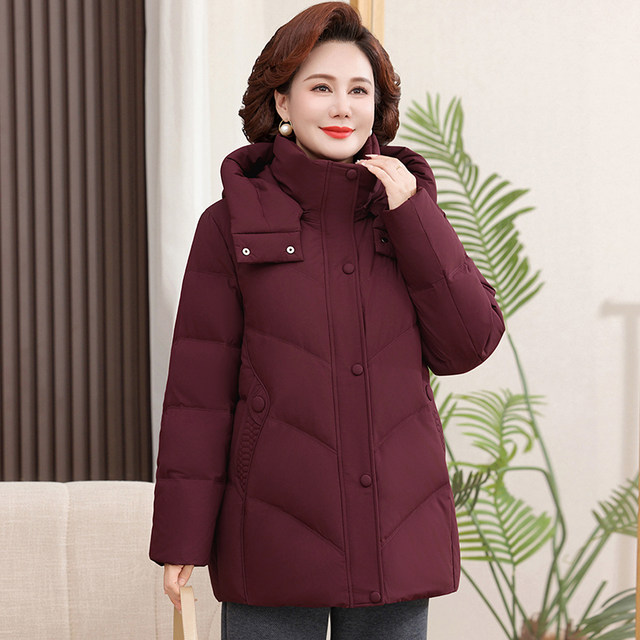 New women's graphene self-heating down jacket, middle-aged and elderly women's winter fashionable age-reducing noble warm jacket