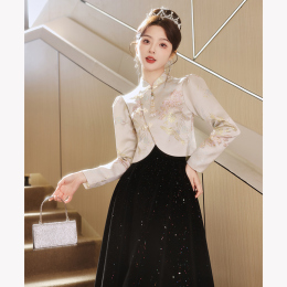 Black New Chinese Evening Dress Female Autumn and Winter Senior Conference Host Light and Small High-end Banquet Flamboyant