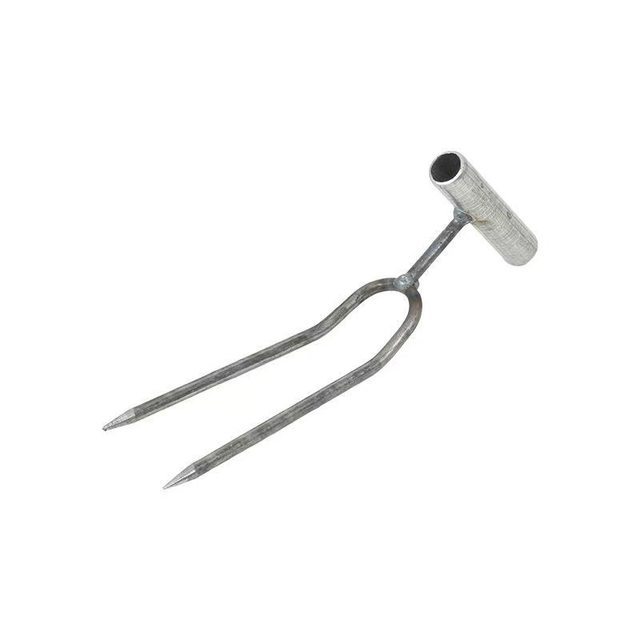 
A hand-held soil loosening two-pronged fork for gardening, growing vegetables, flowers, fertilizing and weeding tools for planting without damaging the root system.