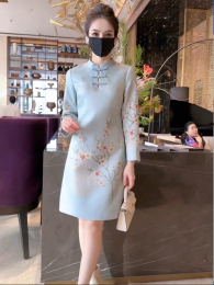 New Chinese autumn and winter womens wear retro Chinese style long sleeves vertical collar buckle improved cheongsam dress spring dress