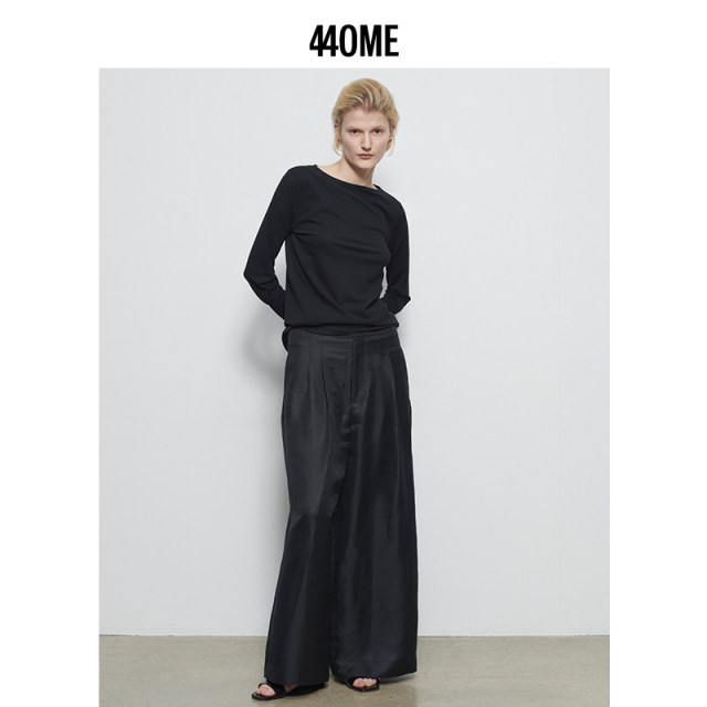 440ME Women's Clothing New Autumn Classic Black Elegant Small One-Line Collar Top Slim Base Long Sleeve T-shirt