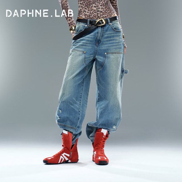 Sun Rui's same DAPHNELAB sugar cube boxing boots retro texture hunting boxing boots lace-up Maillard short boots