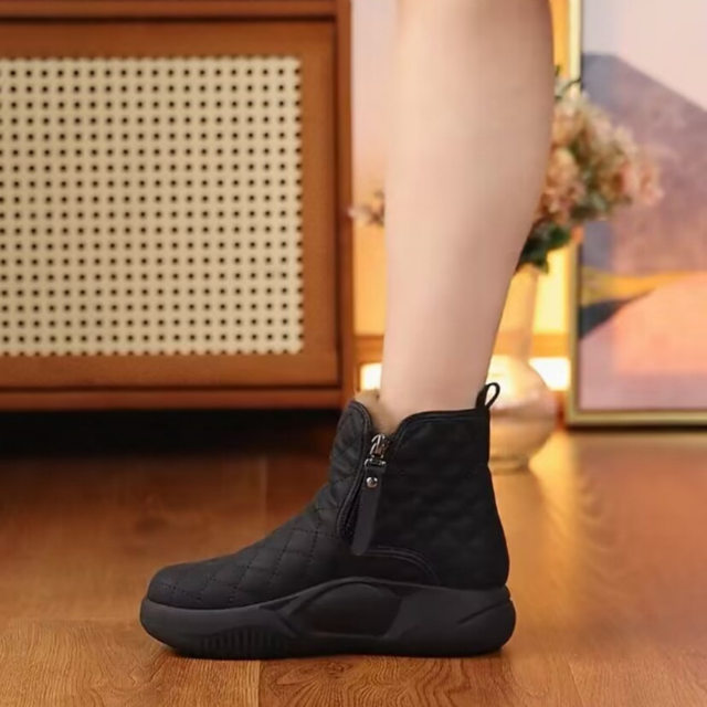 
Winter velvet thickened snow boots women's shoes 2024 new short-tube platform sole Northeast cold-proof waterproof anti-slip warm