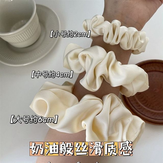 2025 spring and summer new Korean high-end cream texture versatile Korean style internet celebrity ins satin large intestine hair ring for women