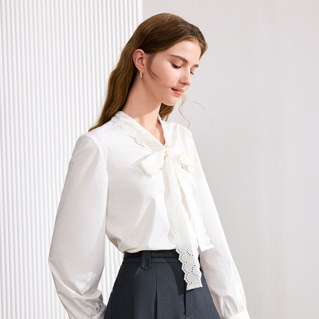 BETU Bai Tu French Design Sense Bow Shirt Female 2024 New Hook Flower Capacity White Shirt

