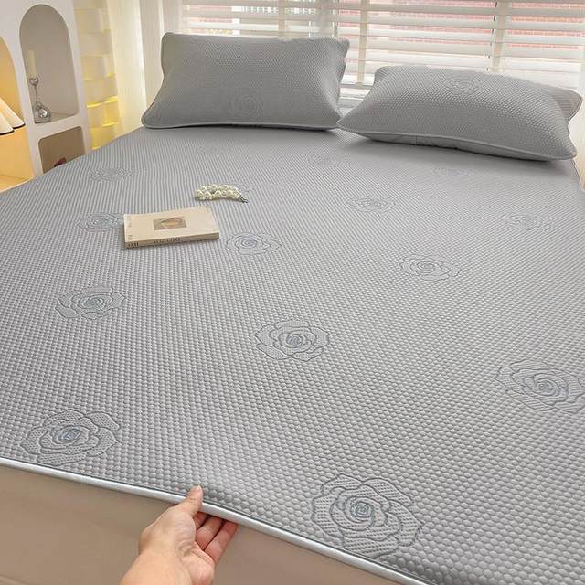 
Bingdoudou mat three-piece set custom-made size maternal and infant category A summer ice-feel thickened single piece 135 meters soft mat