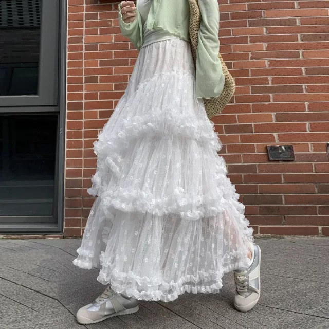 White mesh lace skirt for women in spring, summer and autumn 2025 new high-waisted A-line mid-length fairy fluffy cake skirt
