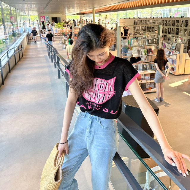 Zhang Axing's new sleeveless and thin cat cartoon versatile fashion T-shirt in summer 2023