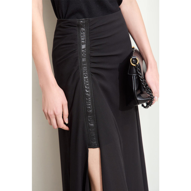 Amii2025 summer new high-waist spliced ​​letters webbing fishtail skirt for women high slit black skirt