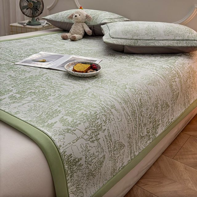 
Class A maternal and infant grade fresh green floral summer ice silk mat summer 2025 new machine washable air-conditioned soft mat