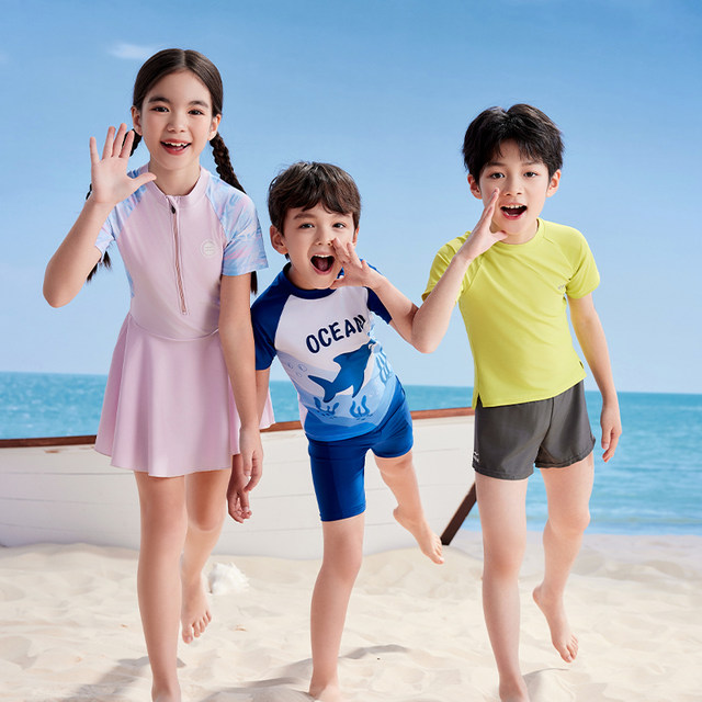 erke/Hongxing Erke boys and girls swimsuits for children 2025 medium and large children split boxer pants children swimsuits