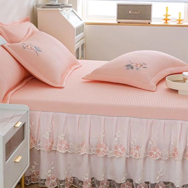 Brand summer cool sensor Dou bean seat ice silk silk three -piece washing can be washed machine -to -class mother and infant bed skirt mat
