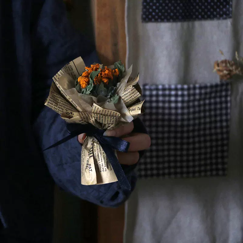 弥花宇宙向日葵干花束礼品盒送闺蜜女友生日高考毕业女神节