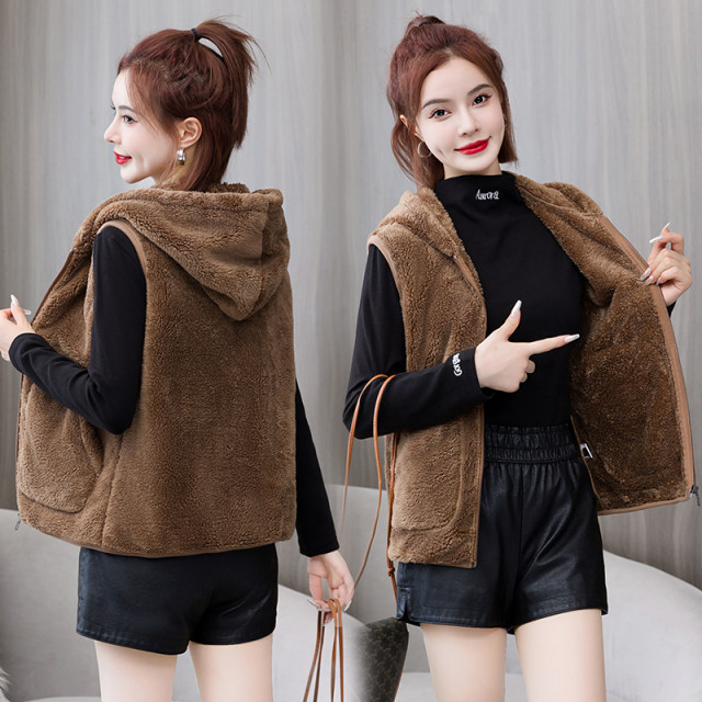 Coral Vest Women Wear loose Korean vest vest, velvet hooded jacket, middle -aged mother autumn and winter, shoulders