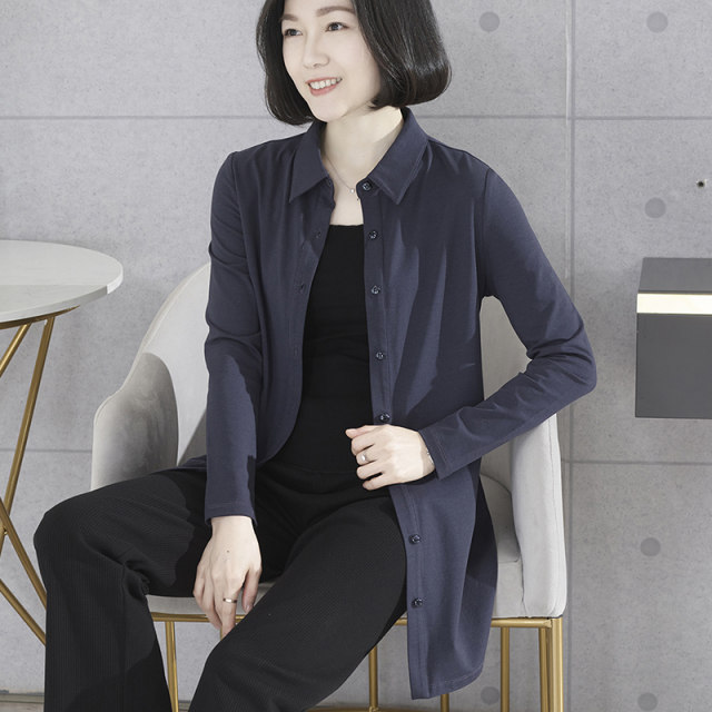 Mid -long shirt female covers her ass, fashion spring and autumn new cardigan, wearing a shirt outside Modal long sleeve top
