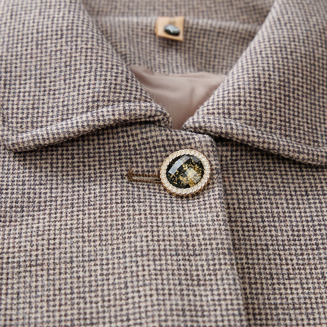 Middle-aged and elderly autumn coat women 50 years old 6070 mother dressed in spring and autumn cardigan tops grandma dressed in old lady clothes