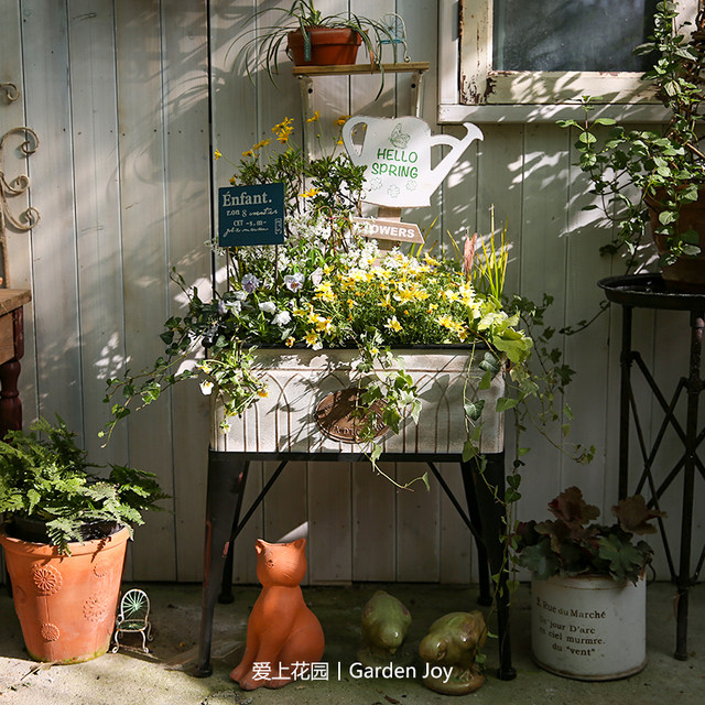 Fall in love with the garden, gardening and groceries, home iron, black leg bottom support, double jacquard box storage basket
