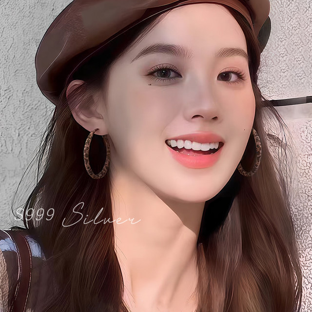 999 sterling silver earrings leopard print earrings women's Hong Kong style earrings plain hoops 2025 new hot style high-end autumn and winter earrings