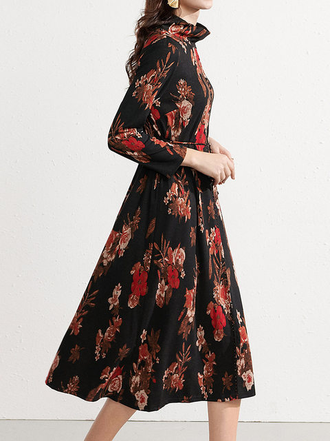 High -neck dress 2024 new autumn and winter medium long printed A -line skirt long sleeves loose high -end high size thin girl
