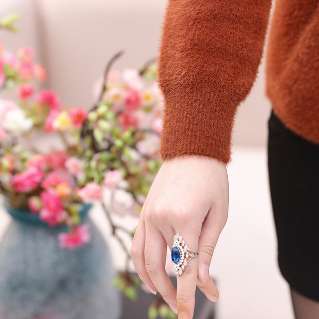 Mom's autumn and winter thick short mink sweater cardigan middle-aged and elderly women's mink sweater coat women's cashmere jacket
