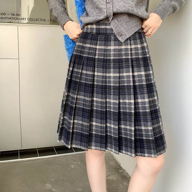 Large size retro plaid pleated high waist skirt autumn and winter fat mm A line slim mid skirt college style short skirt ins