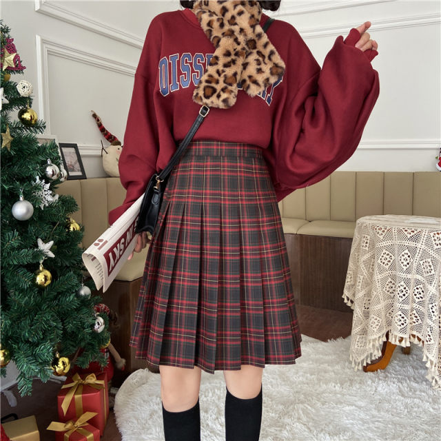Large size loose waist checkered A -line skirt spring and autumn, fat mm high -waisted pleated middle skirt retro school style half bodies skirt

