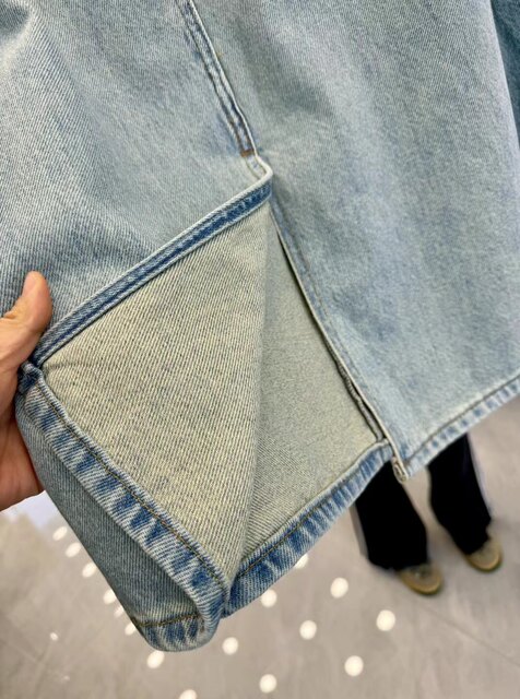 Rear slit retro mid-length 2025 spring and summer new high-waist denim skirt pure cotton texture is crisp and stylish
