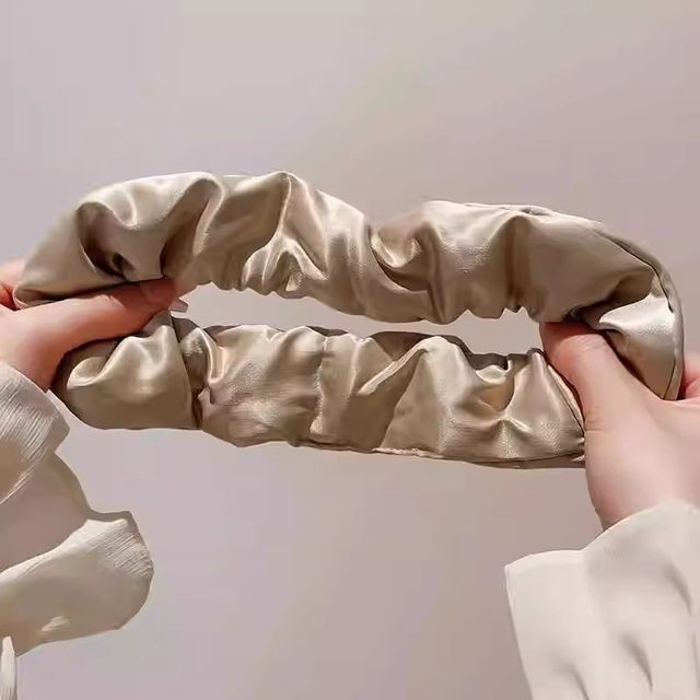 Large intestine hair ring for women 2025 new high-end retro sleep headband hair rubber band pillow hair rope hair accessories